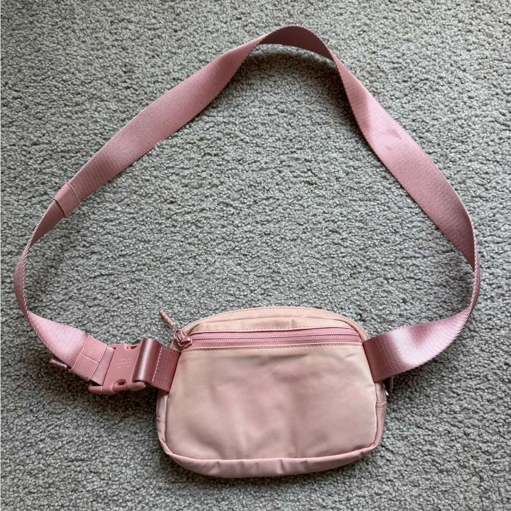 lululemon athletica Pink Crossbody Sling Bag/Fannypack - Picture 2 of 6